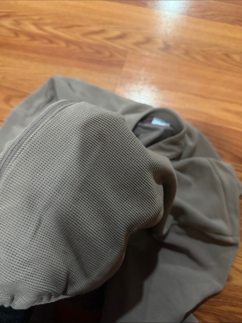 GYMSHARK - Waffle Midi Zip Up Jacket
Lifestyle Brown - Picture 10 of 11